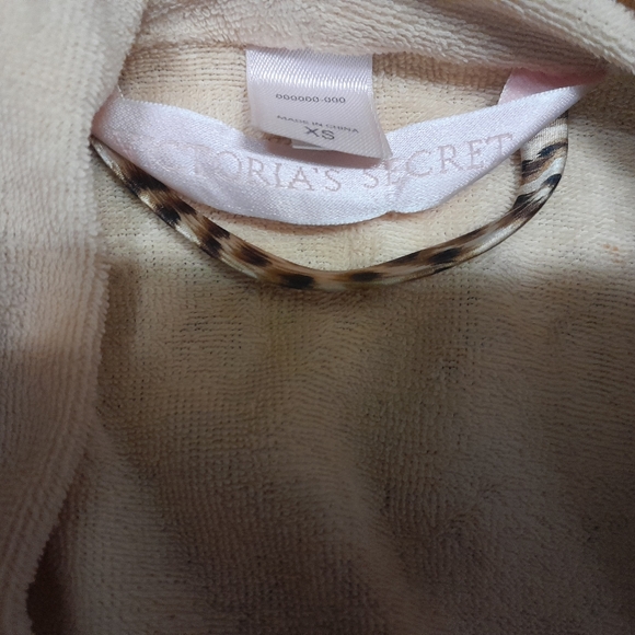 Victoria’s Secret Cheetah Animal Print Terry Cloth LinedBelted Robe Size XS - Picture 7 of 7